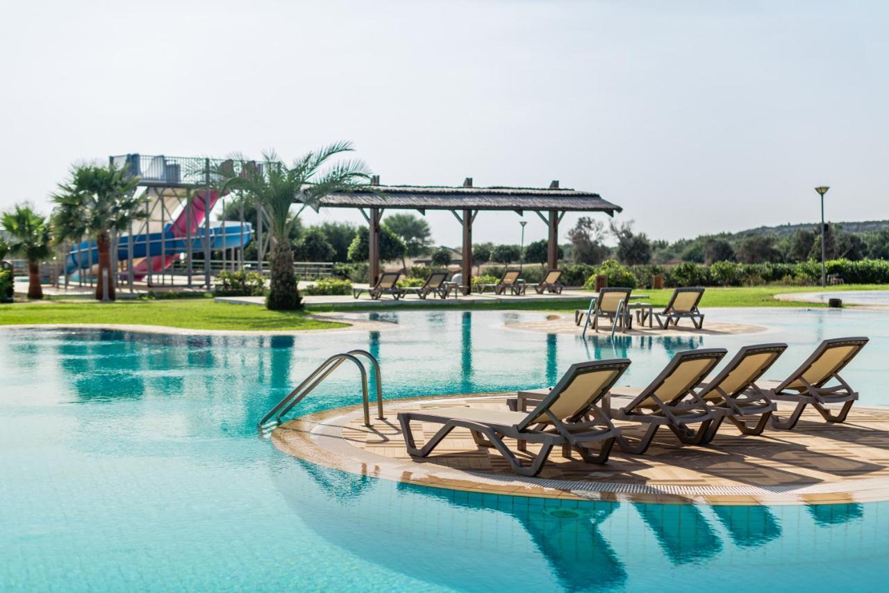 Thalassa Beach Family & Waterpark Resort Vokolidha Buitenkant foto