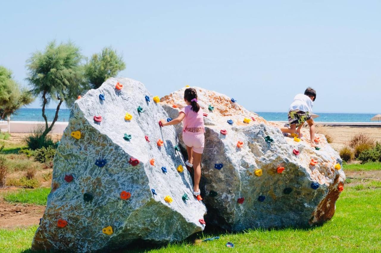 Thalassa Beach Family & Waterpark Resort Vokolidha Buitenkant foto