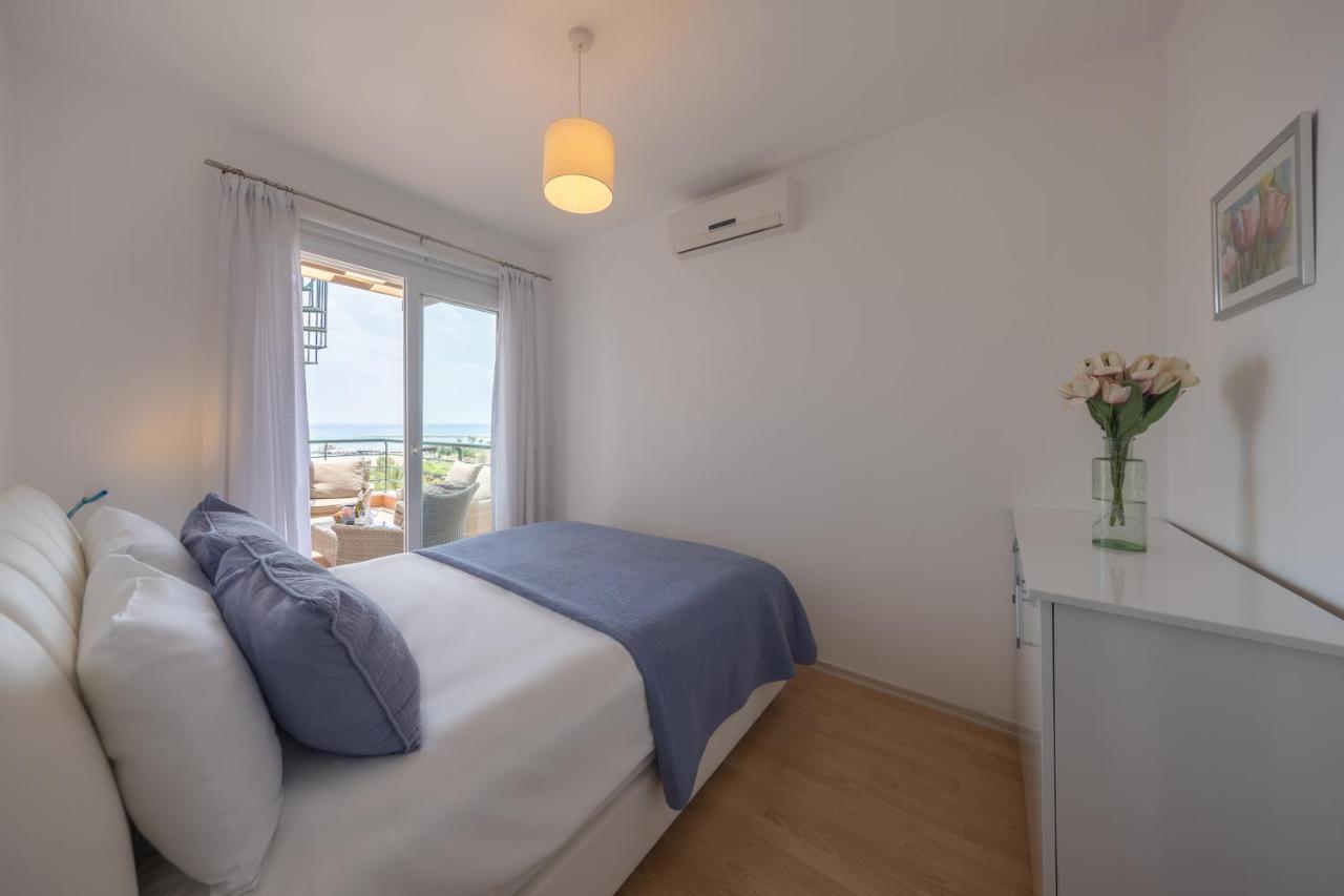Thalassa Beach Family & Waterpark Resort Vokolidha Buitenkant foto