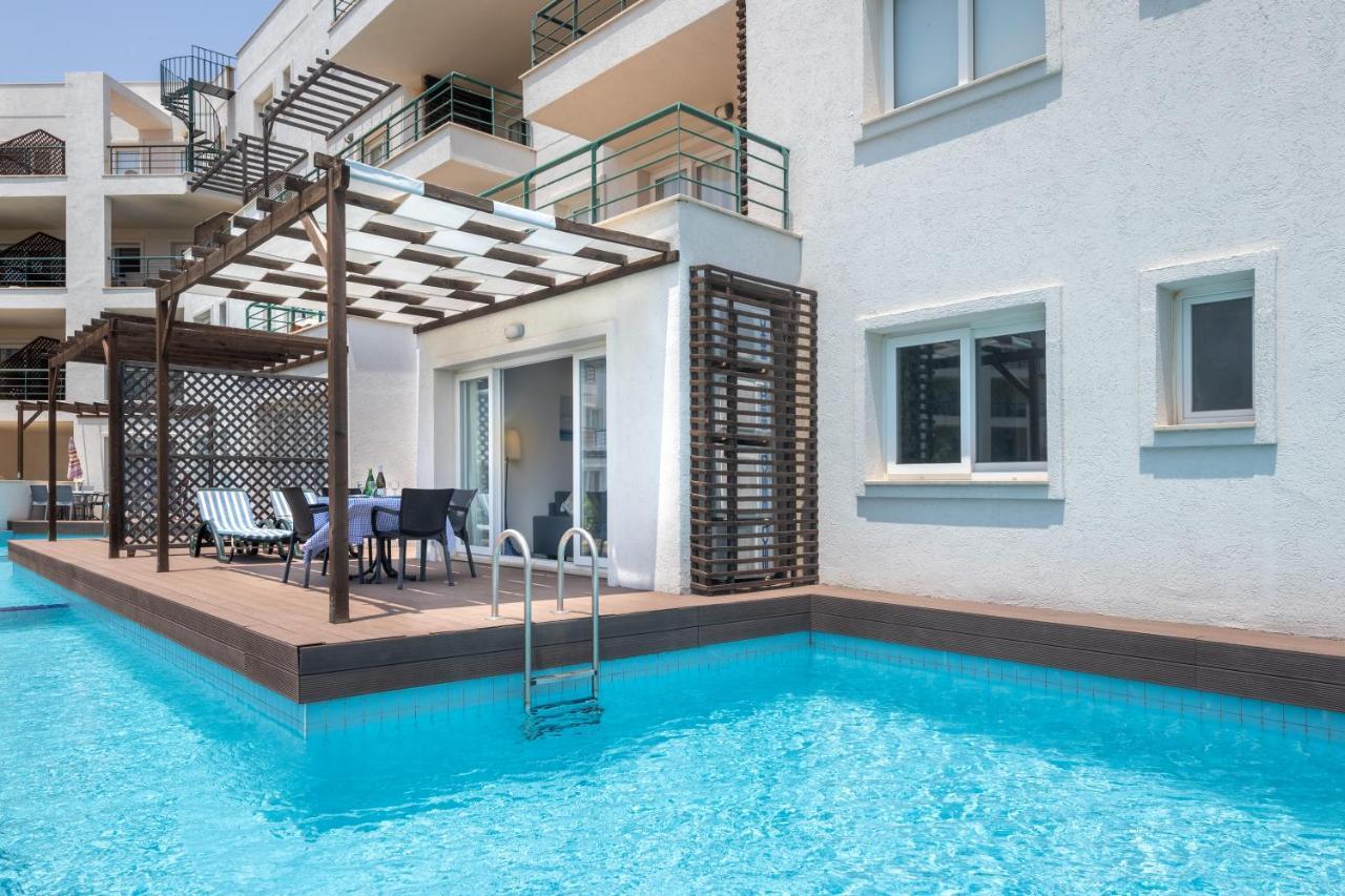 Thalassa Beach Family & Waterpark Resort Vokolidha Buitenkant foto